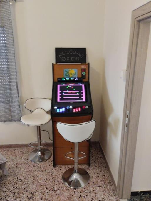 Arcade Central Retro Apartment Rétino Exterior foto